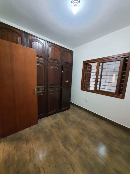 Casa à venda com 4 quartos, 250m² - Foto 5