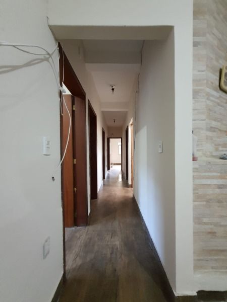 Casa à venda com 4 quartos, 250m² - Foto 8