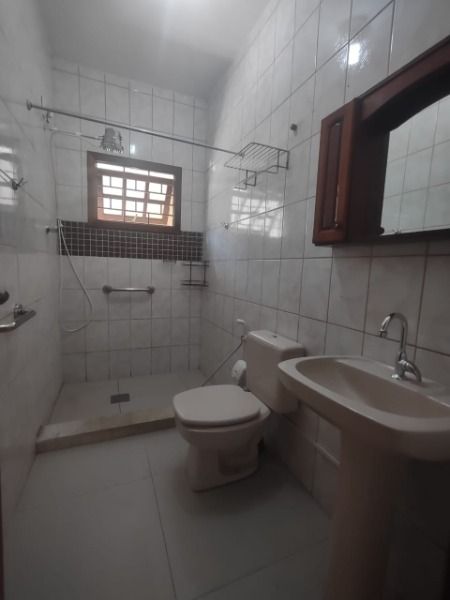 Casa à venda com 4 quartos, 250m² - Foto 16