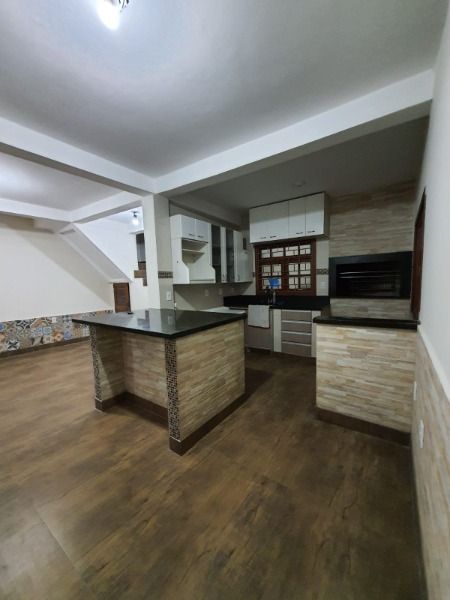 Casa à venda com 4 quartos, 250m² - Foto 21