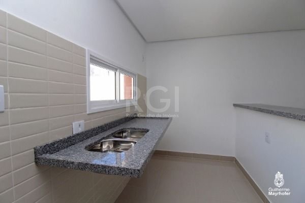 Casa à venda com 3 quartos, 100m² - Foto 8