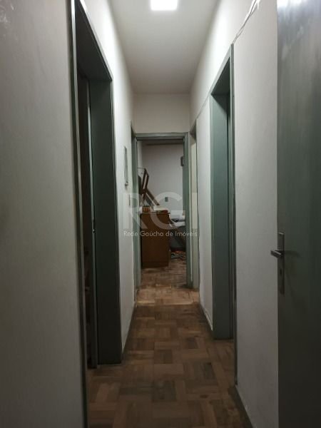 Casa à venda com 3 quartos, 180m² - Foto 9