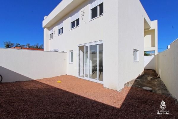 Casa à venda com 3 quartos, 95m² - Foto 17