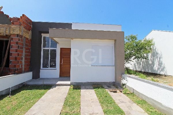 Casa à venda com 3 quartos, 90m² - Foto 2