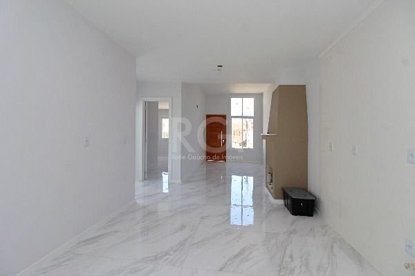 Casa à venda com 3 quartos, 90m² - Foto 3