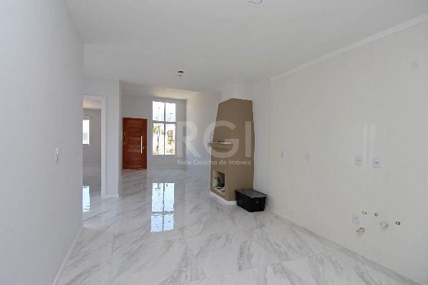 Casa à venda com 3 quartos, 90m² - Foto 4